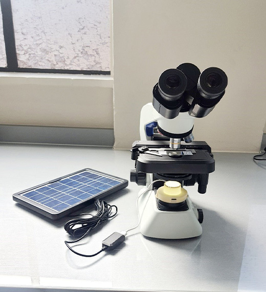 Fonte de luz USB para microscópios alimentada por painel solar 