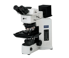 図7 正立型顕微鏡（金属顕微鏡）