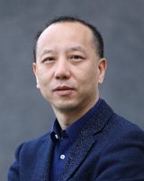 Yujie Sun, profesor titular y miembro distinguido del programa de becas Boya de la Universidad de Pekín